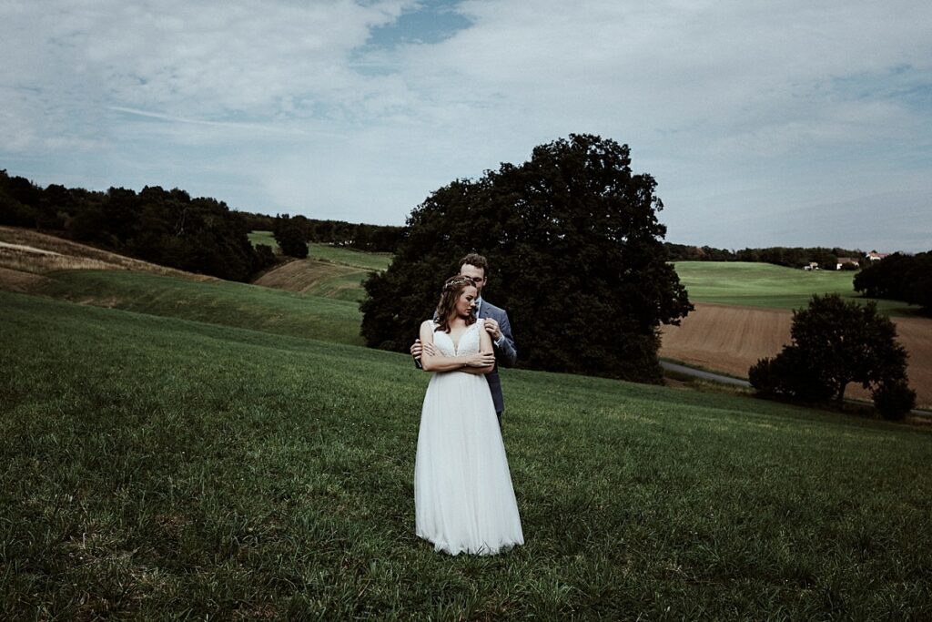 Vegetarische Hochzeit mit Hunden im Sommer Scheunenhochzeit Herford Bielefeld von Laer