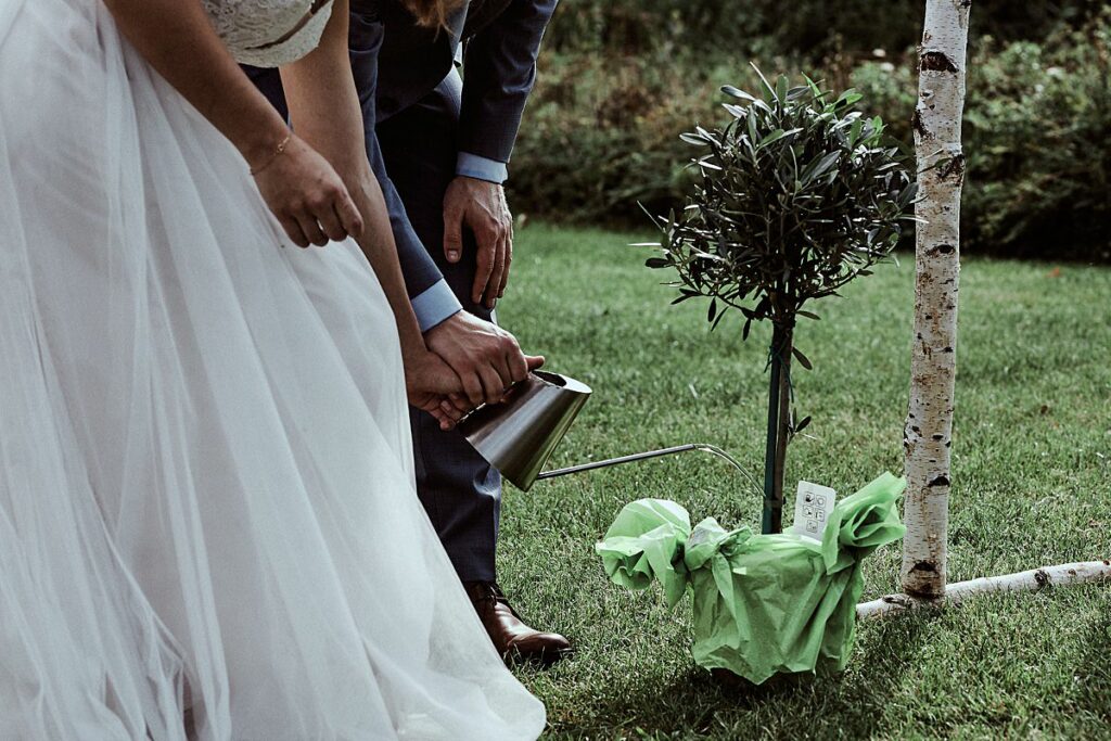 Vegetarische Hochzeit mit Hunden im Sommer Scheunenhochzeit Herford Bielefeld von Laer