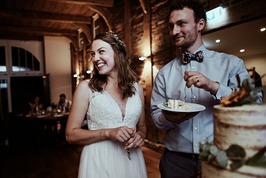 Vegetarische Hochzeit mit Hunden im Sommer Scheunenhochzeit Herford Bielefeld von Laer