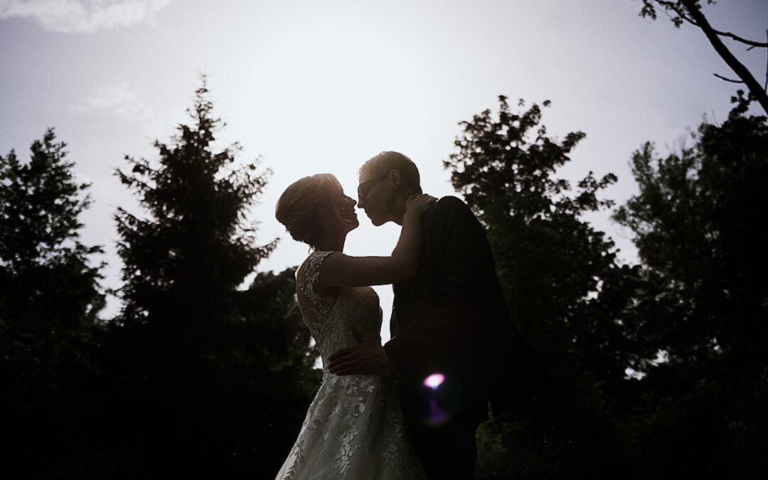 Saskia & Timo – sommerliche Gartenhochzeit & kirchliche Trauung in Bielefeld