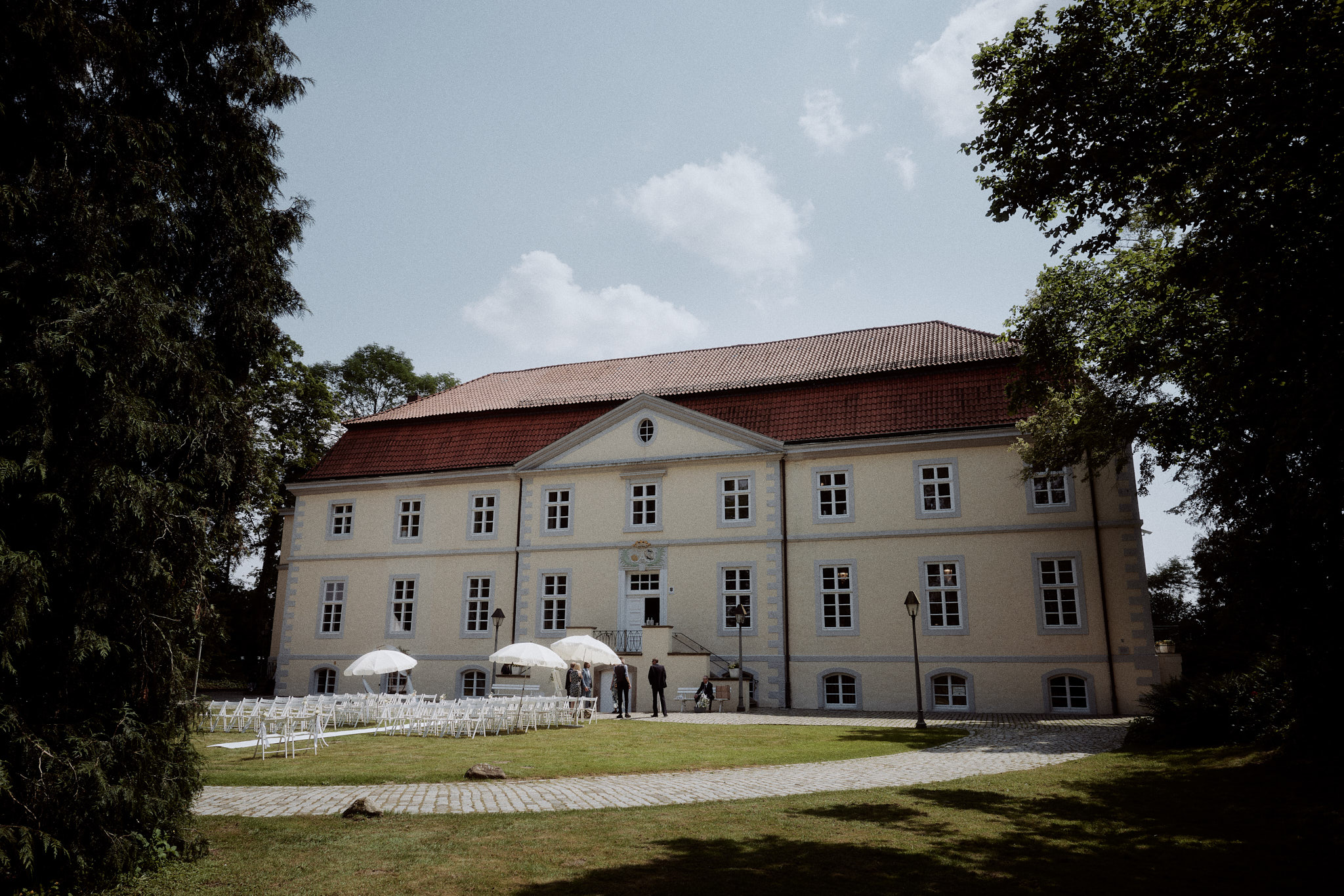 Hochzeitsfotos auf Schloss Ovelgönne freie Trauung Bad Oeynhausen